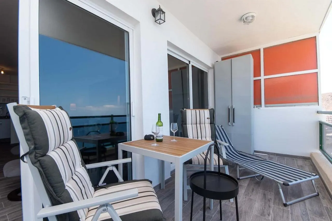 Ocean View Apartment Los Cristianos  0*, Los Cristianos (Tenerife) Spain